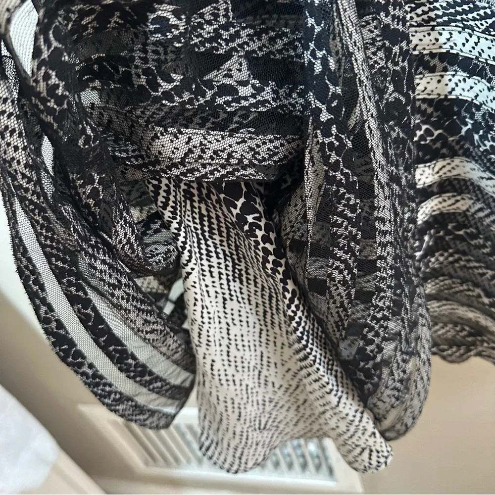 Parker Dress Women's Small Black & White Silk Halter Fit & Flare No Size Tag - Picture 10 of 10